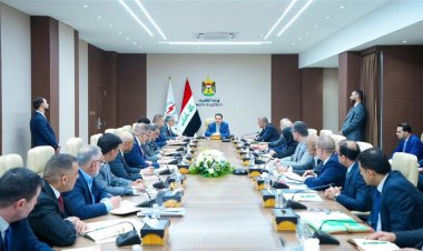 السوداني يوجه بإعداد دراسة لمعالجة اختناقات الشبكة الوطنية وملف جباية أموال الكهرباء