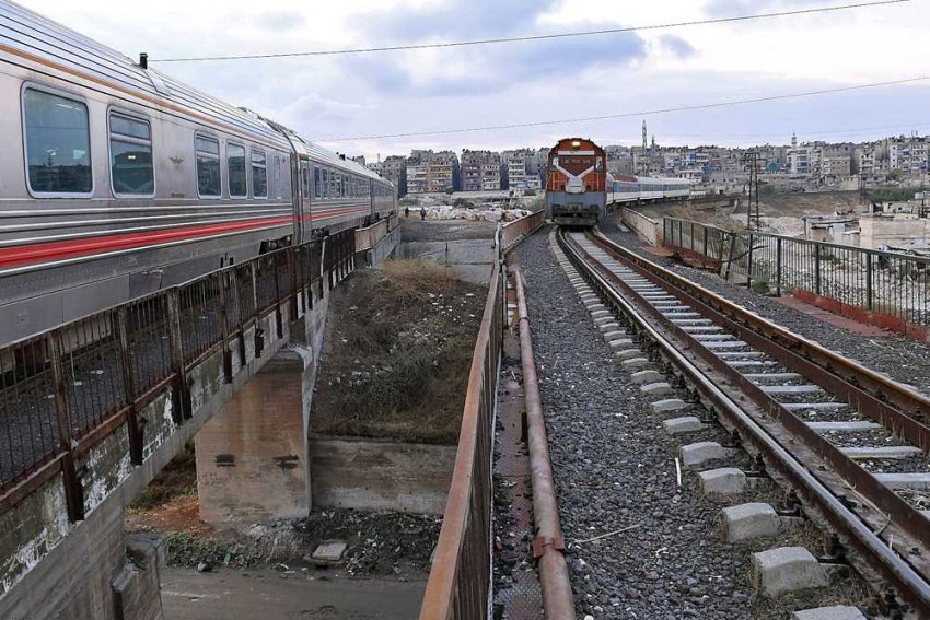 سوريا.. مصرع وإصابة 13 شخصا إثر حادث قطار في طرطوس