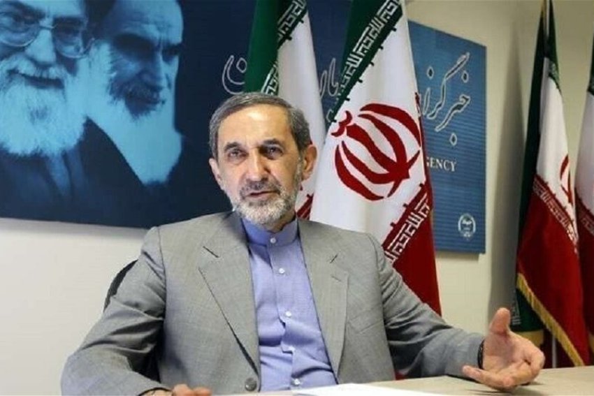مستشار السيد الخامنئي في رسالة إلى حزب الله: مستعدون للمواجهة