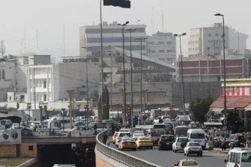 الحكومة تخطط لنقل مؤسسات حكومية إلى الأقضية والنواحي المحيطة ببغداد لتقليل الزخم