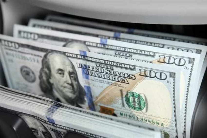 تباين أسعار الدولار بين بغداد وأربيل مع افتتاح التداولات