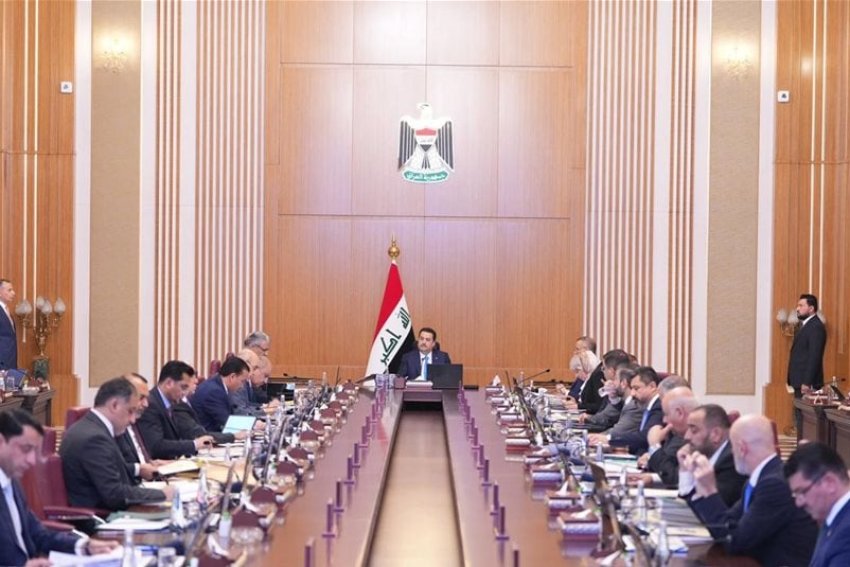 ضربة لـمافيا التهريب.. الحكومة تُجمد تراخيص المشتقات لـ5 سنوات وتفرض لغة العدادات الذكية