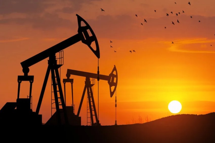 للمرة الأولى منذ ستة أيام .. انخفاض أسعار النفط مع احتمال تدخل أميركي بالسوق