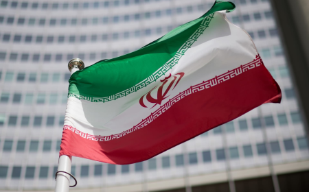 الإعدام لرجلين فجرا حافلة في 2023 بايران