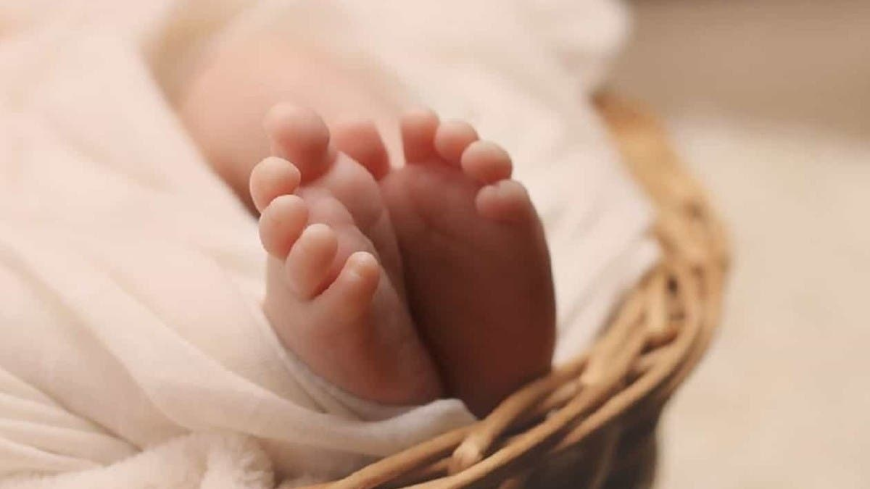 اعتقال أم متهمة بقتل رضيعها غرقًا شمالي بغداد