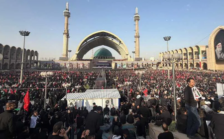 إيران تبدأ رسميا مراسم تشييع خامنئي في طهران