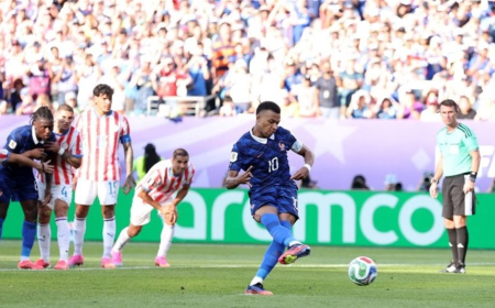 فرنسا تتجاوز باراغواي وتضرب موعداً مع المغرب في ربع نهائي المونديال