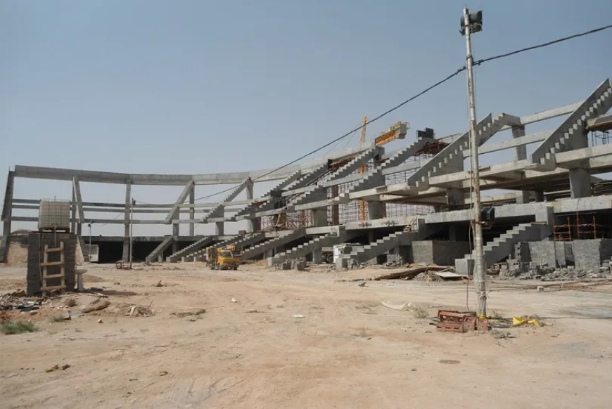 الخدمات النيابية ترسل كتاباً إلى الزيدي يطالب بإيقاف إطلاق المشاريع الجديدة لحين تصفير المتلكئة
