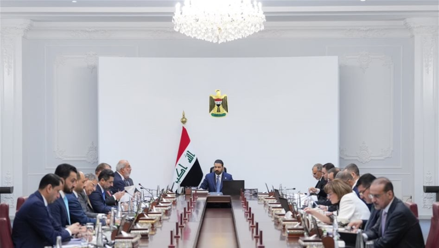 قرارات حكومية بينها صلاحيات المجالس الوزارية وتخويل الزيدي بشأن المديرين العامين