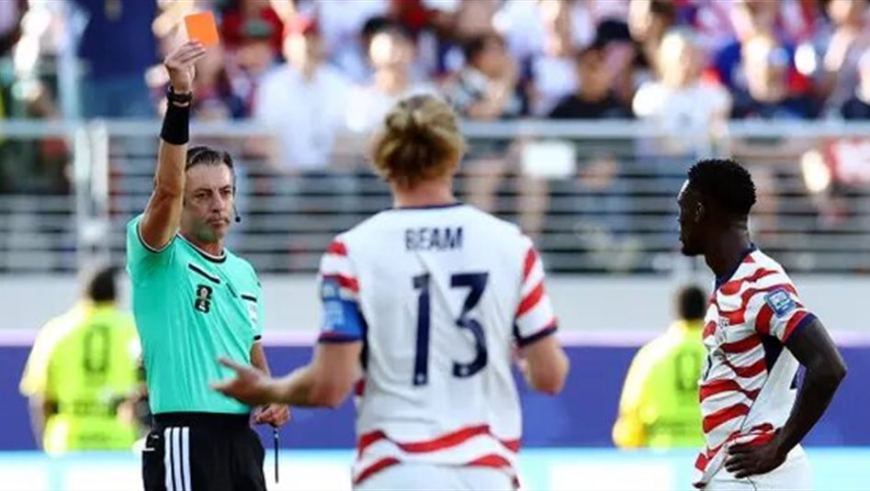 فضيحة مدوية تضرب الفيفا عقب إلغاء بطاقة لاعب امريكا بالوجون
