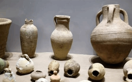 العراق يستعيد 80 قطعة أثرية مهربة من الخارج