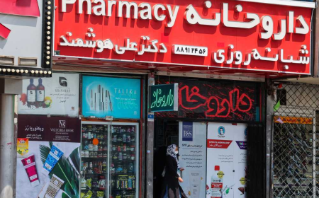 أزمة أدوية في إيران.. نقص حاد وأسعار ملتهبة