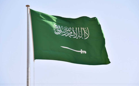 السعودية تعلن وفاة 12 شخصا في استهدف مطار الملك خالد