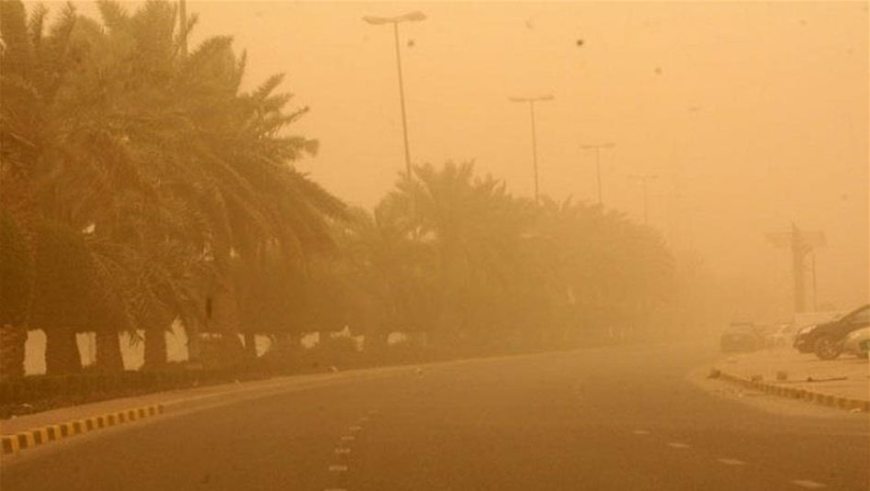 مستشفيات النجف تستقبل 107 حالة مرضية بسبب العاصفة الترابية